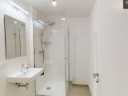 MODERNE AUSSTATTUNG * 3 ZIMMER * BALKON * AUSRICHTUNG...