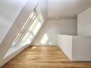 Moderne Dachgeschoss Maisonettewohnung mit Balkon &...