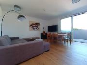 Moderne Dachgeschoss Wohnung mit Freifläche! 2 Zimmer!...