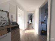 Schöne 2 1/2 Zimmer Wohnung + ca. 18 qm ausgebautem...