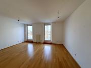 Moderne Dachgeschosswohnung in zentraler Lage