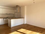 Moderne Dachgeschosswohnung inkl. Einbauküche, Loggia...