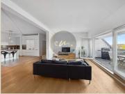 Moderne Dachgeschosswohnung mit großem und kleinen...