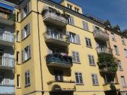 Moderne Dachwohnung an zentraler Lage im Zürcher Kreis 4...