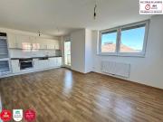 Moderne DG Maisonette mit Terrasse & 2 Balkonen – 4...