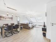 Moderne DG Wohnung in ruhiger Stadtrandlage nahe...