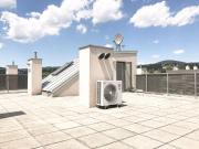 Moderne DG Wohnung mit Balkon, Lift & Garagenoption –...