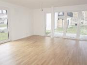 Moderne Erdgeschosswohnung mit Einbauküche und Terrasse...