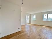 Moderne Erstbezug Wohnung mit Balkon in Mannswörth...
