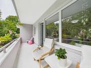 Moderne Etagenwohnung mit Balkon in Bogenhausen Oberföhring