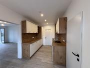 Moderne, frisch sanierte 4 Zimmer Mietwohnung mit Loggia...