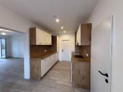 Moderne, frisch sanierte 4 Zimmer Mietwohnung mit Loggia...