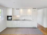Moderne Gartensitzplatz Wohnung