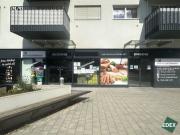 Moderne Gewerbefläche mit hoher Sichtbarkeit und...