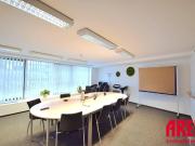 MODERNE GROSSZÜGIGE BÜROFLÄCHE IN ZENTRALER LAGE 1.OG