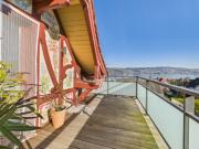 Moderne Jugendstilvilla mit Seesicht Die Villa...