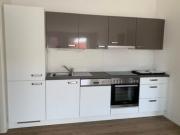 Moderne, lichtdurchflutete 1 Zimmer Wohnung mit Balkon