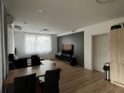 Moderne, lichtdurchflutete Wohnung in Top Zustand