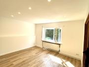Moderne, nahezu kernsanierte 4 Zimmer Wohnung mit zwei...
