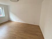 Moderne Neubauwohnung im Zentrum – mit Loggia u. Lift !...