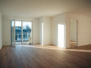 Moderne Neubauwohnung mit Balkon in zentraler...