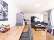Moderne Neubauwohnung mit Terrasse und Blick ins Grüne