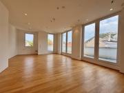 moderne Ordinationsräume im Ärztezentrum mit direktem...