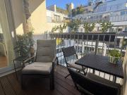Moderne, ruhige Stadtwohnung mit Loggia und...