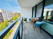 Moderne sehr helle vollausgestatte Wohnung mit Südbalkon