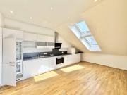 Moderne Stadtwohnung mit Terrasse, Klimaanlage und Parkblick