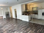 Moderne und helle 2 Zimmer Wohnung mit EBK und Stellplatz