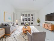 Moderne und helle 4.5 Zimmer Wohnung in LocarnoModerno e...