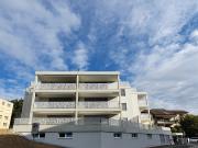 Moderne und schöne Wohnung mit grossem Sitzplatz