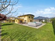 Moderne Villa mit Nebengebäude in Muraz Collombey