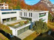 Moderne Villa mit Panoramablick und Bauland von 1'000 m2