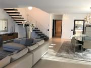 Moderne Villa mit Schwimmbad