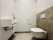 MODERNE WOHNUNG IN KOMPLETT RESTAURIERTER...