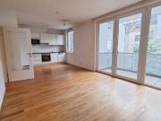 MODERNE WOHNUNG MIT BALKON