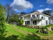 moderne Wohnung mit Balkon und Garten im Volksdorfer...