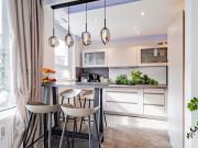 Moderne Wohnung mit Balkon und Terrasse zentral in...