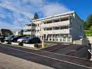 Moderne Wohnung mit gemütlicher Terrasse
