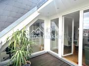 Moderne Wohnung mit Tiefgaragenplatz. Wohnjuwel über den...