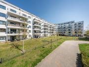 Moderne Wohnung mit zwei Terrassen in oberster Etage und...