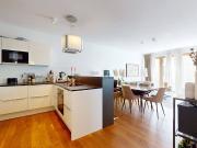 Moderne Zwei Zimmer Wohnung mit Loggia und...