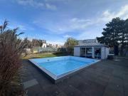 Moderner 3 Zimmer Wohntraum mit Pool zu kaufen!