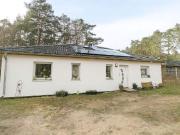 Moderner Bungalow mit großem Grundstück und ausgebautem...