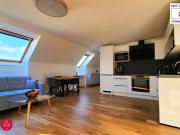 Hochwertig sanierte Dachgeschosswohnung in gefragter Lage