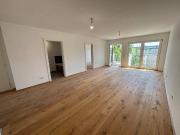 Cityflair & Grünblick: 3 Zi Neubau Erstbezug mit Balkon...