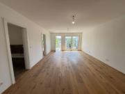 Cityflair & Grünblick: 3 Zi Neubau Erstbezug mit Balkon...