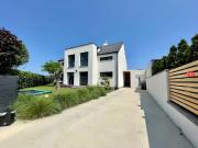 Modernes 186 m² Einfamilienhaus mit Wärmepumpe, Pool,...